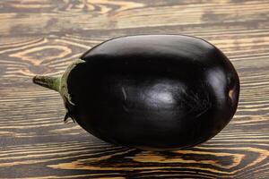 reif lecker natürlich organisch Aubergine foto