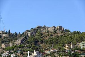 Hafen Alanya und rot Backstein Turm foto