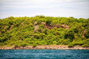 Schönes blaues Meer von den Similan-Inseln in Thailand, Asien foto