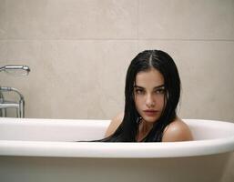 ai generiert Bild von ein jung Frau mit nass Haar im das Badezimmer. ai Generation foto
