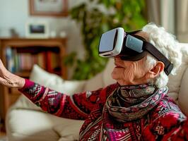 ai generiert online Bildung Senior Frau tragen vr Headset mit Leben Zimmer Hintergrund ai generativ foto