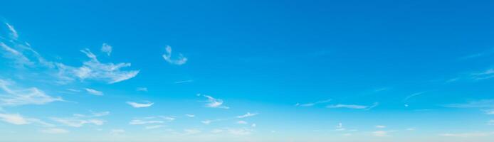 klein Wolken und Blau Himmel im Kalifornien foto