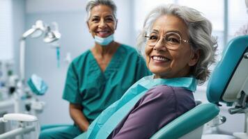 ai generiert ein Frau Sitzung im ein Zahnarzt Stuhl mit ein lächelnd Frau foto