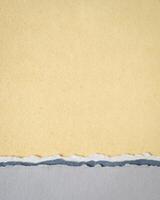 abstrakt Papier Landschaft im Gelb und grau Pastell- Töne - - Sammlung von handgemacht Lappen Papiere foto