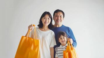 ai generiert glücklich Familie verwenden Stoff Einkaufen Tasche , Tasche Tasche Nachhaltigkeit und Öko Leben Konzept . foto