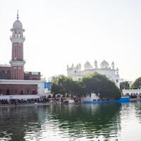 Aussicht von Einzelheiten von die Architektur Innerhalb golden Tempel - - Harmandir sahib im Amritsar, Punjab, Indien, berühmt indisch Sikh Wahrzeichen, golden Tempel, das Main Heiligtum von sikhs im Amritsar, Indien foto