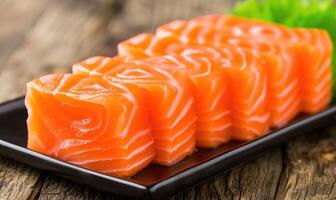 ai generiert roh frisch Lachs Sashimi serviert auf schwarz Platte, japanisch Essen Stil foto