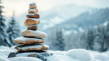 ai generiert ein Stein Turm Gnaden das schneebedeckt Berge, mischen in ein Winter Yoga Thema von Ruhe. ai generiert. foto