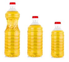 einstellen von Gemüse oder Sonnenblume Öl im Plastik Flaschen isoliert mit Ausschnitt Pfad foto