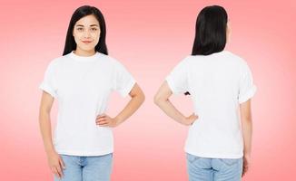 Set, Collage Vorder- und Rückansicht hübsche Koreanerin, asiatische Frau im T-Shirt isoliert auf rosa Hintergrund, leer foto