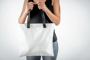 ai generiert Frau Hand halten ein Weiß Polyester Platz Tasche Tasche zum Attrappe, Lehrmodell, Simulation . ai generiert Bild foto