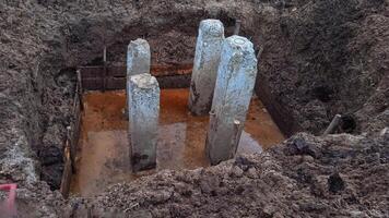 Stiftung Beton Stapel unter Boden zum Base Konstruktion foto