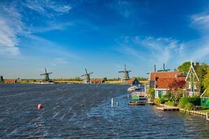 Windmühlen beim zaanse schans im Holland. Zaandam, Niederlande foto