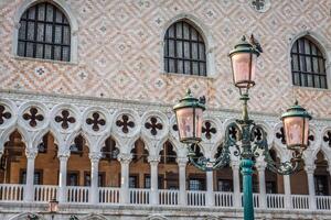 das Basilika von san Marco im st. Markierungen Platz im Venedig, Italien foto