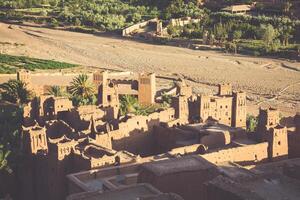 ait benhaddou ist ein befestigt Stadt, oder ksar, entlang das ehemalige Wohnwagen Route zwischen das Sahara und Marrakesch im Marokko. foto