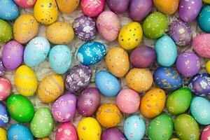 Ostern Freude ausgelassen im das Schönheit von schön Ostern Eier, wo beschwingt Farbtöne tanzen auf glatt Muscheln, Erstellen ein wunderlich Kaleidoskop von Freude, Prise festlich jubeln und bunt Eleganz foto