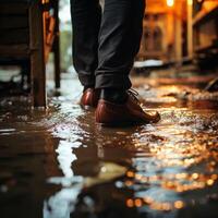 ai generiert regnerisch Tag Nachwirkungen mans Füße nass im ein Stadt Pfütze zum Sozial Medien Post Größe foto