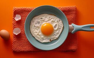 ai generiert frisch gekocht Bratpfanne Ei vorgestellt auf beschwingt Hintergrund foto