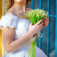 Braut halten Hochzeit Strauß mit Kopieren Raum foto