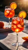 ai generiert Orange Alkohol Cocktail gegen das Sommer- Sonne Hintergrund foto