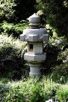 san Franz, ca, 2014 - - japanisch Stein Pagode Stehen im Garten foto