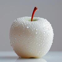 ai generiert reif Weiß Apfel auf ein Weiß Hintergrund - - ai generiert Bild foto