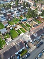 hoch Winkel Aussicht von Luton Stadt, Dorf von England foto