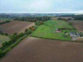 hoch Winkel Aussicht von britisch Landschaft Landschaft beim hitchin Stadt von England Vereinigtes Königreich foto