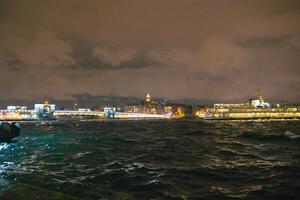 Istanbul Hintergrund Foto. Galata Turm und Galata Brücke mit ein Fähre foto