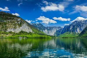 Hallstatter sehen Berg See im Österreich foto