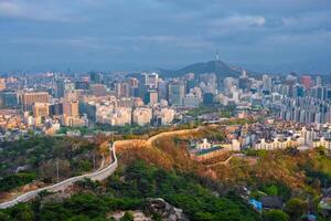 Seoul Horizont auf Sonnenuntergang, Süd Korea. foto