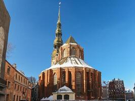 Heilige Peters Kirche im Riga, Lettland. Lutheraner Kirche 1 foto