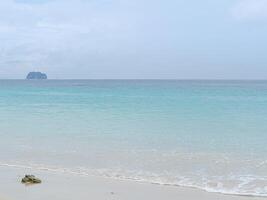 szenisch Aussicht Landschaft von das Meer im Phuket, Thailand. Raum zum Text foto