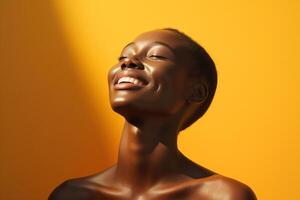 ai generiert Weiblichkeit und Schönheit, weiblich Porträt nackt glücklich afrikanisch amerikanisch jung schön Frau mit kurz Haar genießen mit geschlossen Augen auf Gelb Hintergrund foto