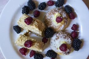 Süss Dessert mit Beeren foto