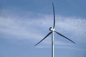 Wind Turbine und Himmel im Hintergrund foto