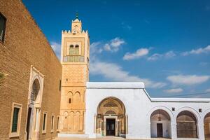 das großartig Moschee von Kairouan im Tunesien foto