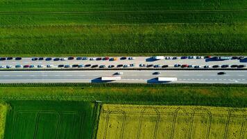 der Verkehr Marmelade auf Autobahn a4 im Polen, Antenne Aussicht foto