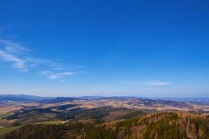 natürlich Landschaft mit Berg Bereiche und Täler foto