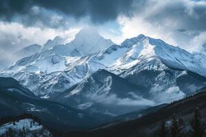 ai generiert Berg Landschaft von schneebedeckt Berge. foto