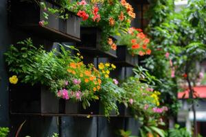 ai generiert bunt Blumen wachsend im Kisten hängend auf Balkon Zaun foto
