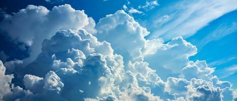 ai generiert majestätisch Cumulonimbus Wolken im ein dynamisch Himmel. dramatisch Himmel mit hoch aufragend Wolken, indikativ von Ändern Wetter Muster und natürlich Schönheit foto