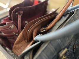 bunt Damen Taschen im teuer gebrandmarkt Krokodil Leder Fälle foto