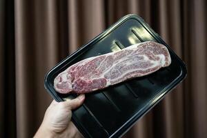 Nahansicht von a5 japanisch wagyu Steak schneiden. foto