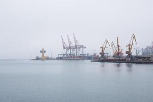 Ladung Kräne, Odessa Meer Hafen foto