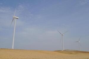 Wind Turbine zum elektrisch Leistung Produktion foto