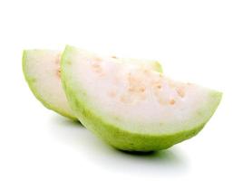 Guave auf weißem Hintergrund foto