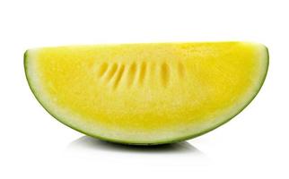 gelbe Wassermelone isoliert auf weißem Hintergrund foto