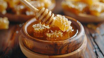 ai generiert hölzern Schüssel gefüllt mit Honig auf Tabelle foto