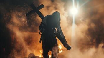 ai generiert Mann Tragen Kreuz durch Feuer und Rauch foto